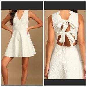 NWT Lulu's Beyond Dreamy Ivory Scalloped Tie-Back Skater Dress